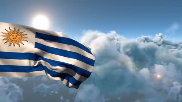 太陽と雲と青い空を背景に手を振るウルグアイ国旗のデジタル アニメーション — ストック動画