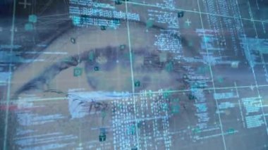 Mavi göz konsantrasyon ve simge küre ile bir dişi dijital kompozit arka plan dijital veri ve bilgi gösterir iken göz uzağa hareket.