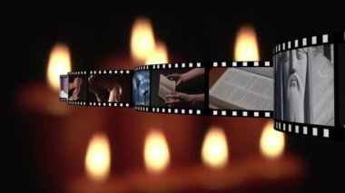 Dijital din hakkında farklı videolar içeren film şerit oluşturulur. ışıklı mumlar arka plan