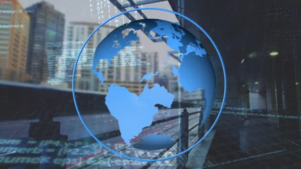 globe rotatif généré numériquement avec des informations numériques. Contexte d'une terrasse avec vue sur les bâtiments 