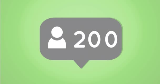 在灰色消息气泡中使用数字计数增加的好友请求图标的动画 背景为绿色 — 图库视频影像