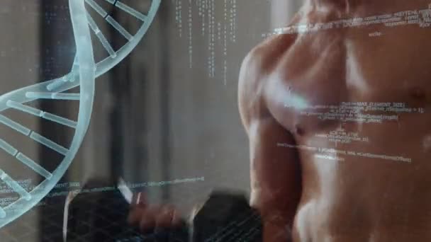 프로그램 코드와 아령과 Dna 나선을 올리는 남자의 디지털 — 비디오