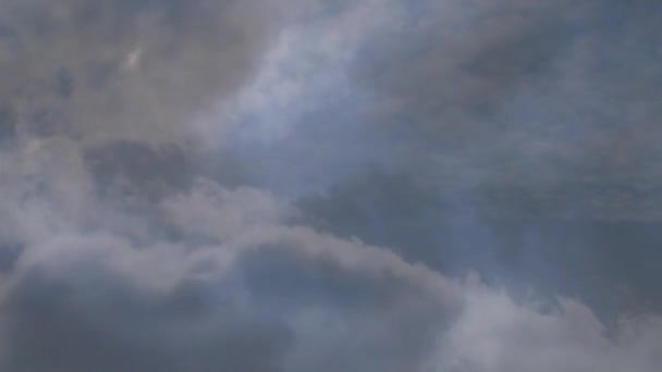 天空中带有云彩的雷声的数字动画 — 图库视频影像