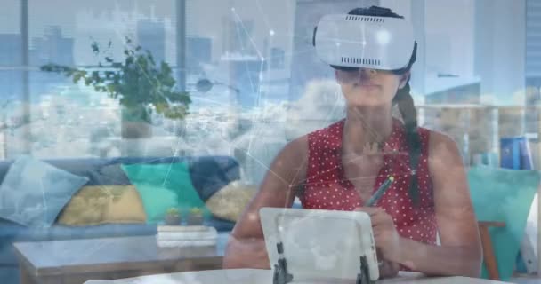 Composito Digitale Una Donna Che Indossa Auricolare Realtà Virtuale Cielo — Video Stock