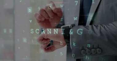 Bir işadamının saatine göz atmasının dijital bileşimi ve ön planda çalışan dijital kodlar 4k