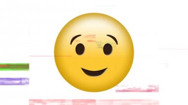 Piksel gürültüsü ile beyaz arka planda göz kırpan yüz emojisinin dijital animasyonu