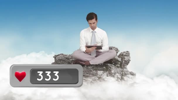 Composto Digital Homem Caucasiano Sentado Uma Rocha Enquanto Usa Tablet — Vídeo de Stock