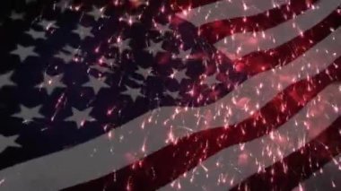 Ön planda rüzgar ve havai fişek parıltıkarşı sallayarak bir Amerikan bayrağı dijital animasyon