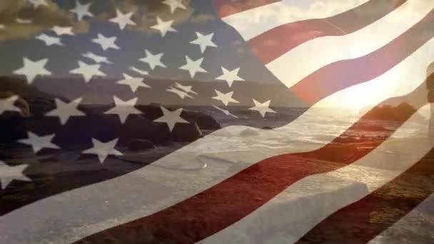 Composito Digitale Una Bandiera Americana Che Sventola Contro Vento Con — Video Stock