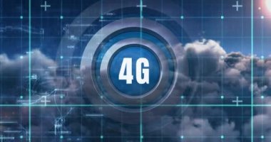 Üç metal halkalar, plan kavramı ve arka plan 4k olarak hareketli bulutlar ile 4g teknoloji sembolü ön görünümü