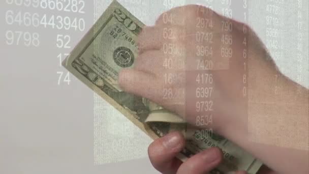 Compuesto Digital Par Manos Que Cuentan Dinero Con Códigos Numéricos — Vídeo de stock