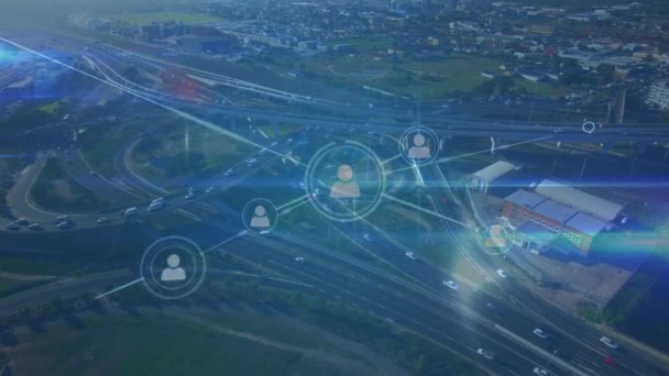 Composite numérique d'une structure d'intersection d'autoroute avec réseau connecté d'icônes de profil au premier plan 