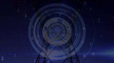 Gün batımı sırasında bir güç hattı kule bir arka plan ile ekranda hareketli futuristik daireler ve ikili kodları dijital animasyon