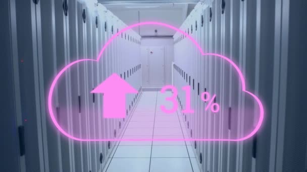 Cyfrowa Animacja Przesyłania Procentu Postępu Różowej Chmurze Tłem Korytarza Serwerowych — Wideo stockowe