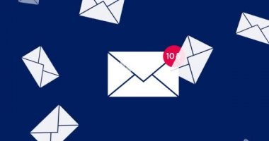 Zarflar mavi arka plan 4k düşerken artan sayıda mesaj zarfı dijital animasyon