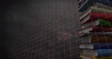 Matematiksel denklemler ve grafikler kare desenleri 4k ile karanlık bir arka plan karşı ekranda hareket ederken dönen kitap yığınının dijital animasyon