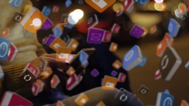 Orta bölümde görülen adam arka planda akıllı telefon kullanırken yüzen renkli küplerin animasyonu
