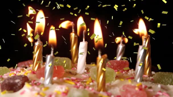 Digital Animation Lighted Candles Birthday Cake While Gold Confetti Falls — Stock Video