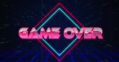 Siyah arka plan 4k karşı mavi ve kırmızı üçgenler üzerinde glitching metin üzerinde retro Oyunu Animasyon