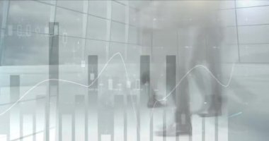 Arka planda finansal veriler ve pasta grafik ile hızlı yürüyüş insanların Animasyon 4k
