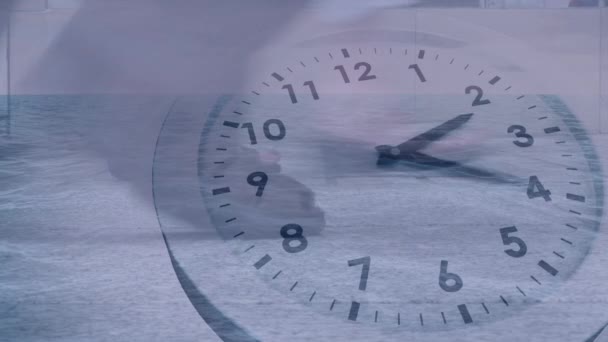 Animazione Persone Che Camminano Lentamente Con Orologio Ticchettio Veloce Primo — Video Stock