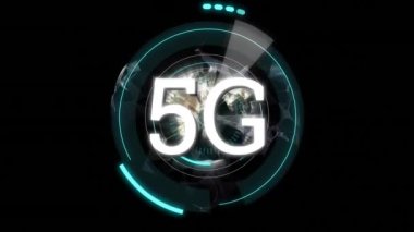 Dünya haritası ve siyah arka plan üzerindeki simgeleri içeren dönen bir daire içinde görüntülenen 5g animasyonu