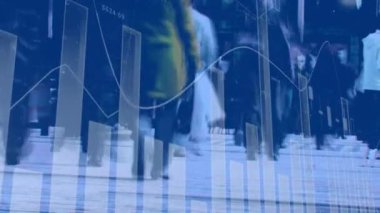 Mavi ön planda grafik ve izleme çizgisi ile yürüyen insanların animasyonu