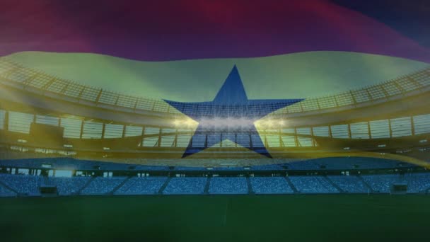 Animación Una Bandera Ghana Frente Estadio Deportivo — Vídeos de Stock