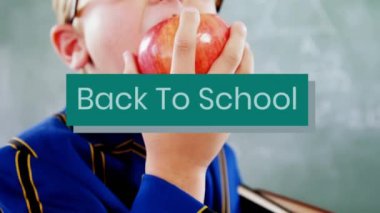 Arka planda bir elma yiyen bir okul çocuğu ile turkuaz afiş üzerinde beyaz kelimeler Back To School animasyon