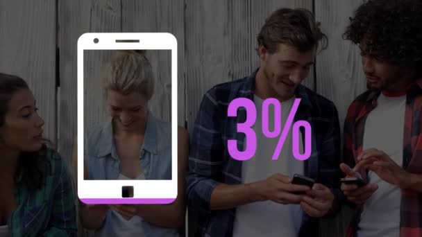 スマートフォンの形や割合は 携帯電話を持っている若い白人の友人のグループの近くに紫の充填ゼロから100パーセントに増加し 背景に話して — ストック動画