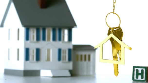 Animation Golden House Keys House Shaped Key Fob Hanging House — Stock Video