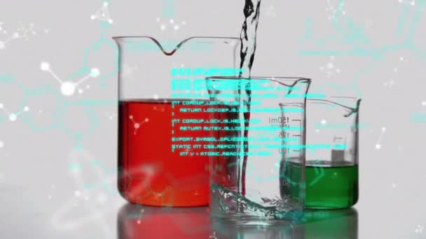 Animation Trois Béchers Laboratoire Remplis Liquides Chimiques Colorés Avec Des — Video