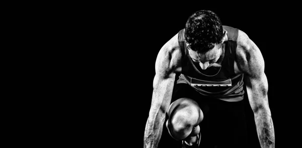Fokussierter Athlet Isoliert Auf Schwarzem Hintergrund — Stockfoto