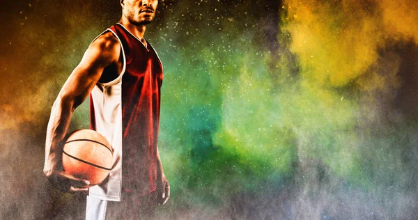 Giocatore Basket Contro Spruzzi Polvere Colore Giallo — Foto Stock