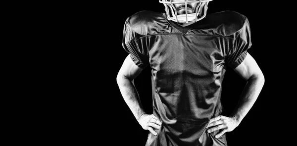 Американский Футболист Изолирован Черном Фоне — стоковое фото