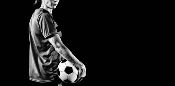 Σκληρό Θηλυκό Ποδοσφαιρικό Παίκτη Απομονώνεται Μαύρο Φόντο — Φωτογραφία Αρχείου