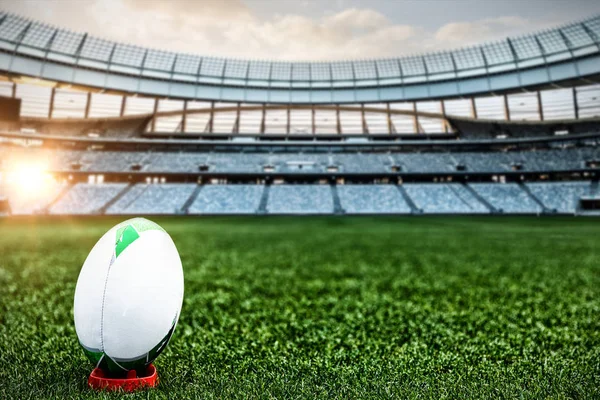 Bola Rugby Estande Estádio Contra Estádio Rugby Amanhecer — Fotografia de Stock