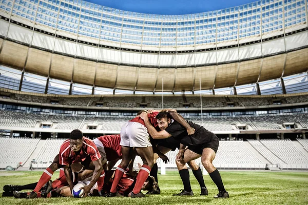 Rugby Spelare Scrum Mot Rugby Mål Inlägg Solig Dag Arenan — Stockfoto