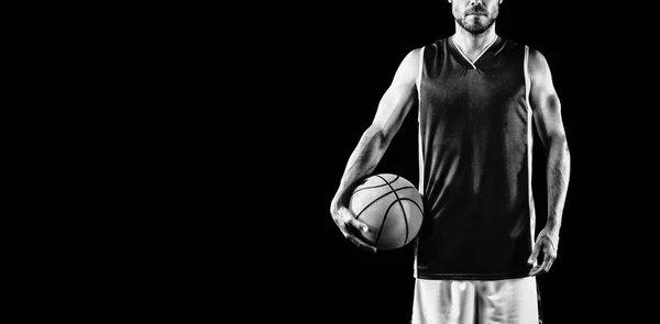 Basketbolcu Siyah Arka Plan Üzerinde Izole — Stok fotoğraf