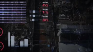 Veri işleme ve iş grafikleri ve şehir manzaralı istatistiklerin animasyonu