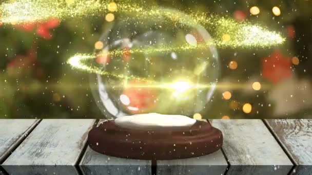 言葉のアニメーション季節背景に雪の地球上の青い文字で書かれた挨拶 黄色の流れ星とクリスマスツリー — ストック動画