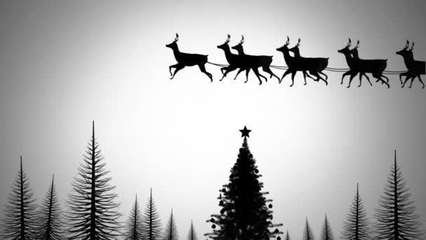 雪の中でサンタクロースの黒いシルエットのアニメーションは クリスマスツリーと木と白い背景にトナカイによって引かれています — ストック動画
