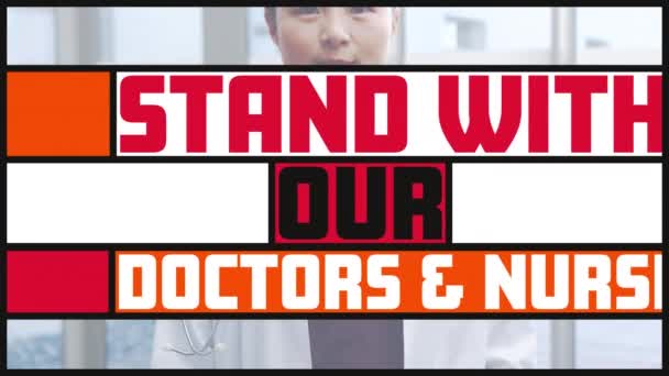 Animación Texto Banderas Colores Sobre Médico Asiático Sonriendo Salud Pública — Vídeos de Stock