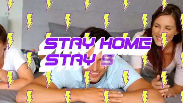 Анимация Слов Stay Home Stay Safe Lightning Icons Caucasian Family — стоковое видео
