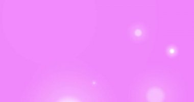 Mor arka planda hipnotik hareketle hareket eden parlak beyaz ışık noktalarının animasyonu. Işık ve hareket kavramı dijital olarak oluşturuldu.