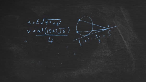 Animatie Van Wiskundige Formules Geschreven Blauw Bewegend Zwarte Krijtbordachtergrond Digitaal — Stockvideo