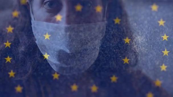 Animatie Van Een Vlag Een Blanke Vrouw Met Een Masker — Stockvideo