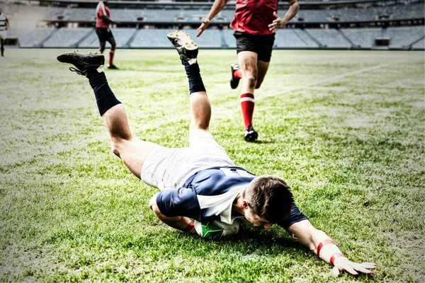 Dos Equipos Jugadores Multiétnicos Rugby Jugando Rugby Estadio Deportivo Vistiendo — Foto de Stock