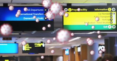 Havaalanında yürüyen insanların üzerinde süzülen makro Covid-19 hücrelerinin animasyonu. Coronavirus Covid-19 pandemik konsept dijital bileşik