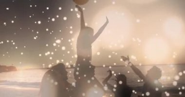 Çok ırklı bir grup insanın plaj dijital kompozisyonu üzerinde yüzen beyaz şekillerin animasyonu